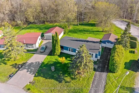 52 Damsel Circle Georgina ON L0E 1R0