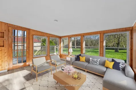 52 Damsel Circle Georgina ON L0E 1R0