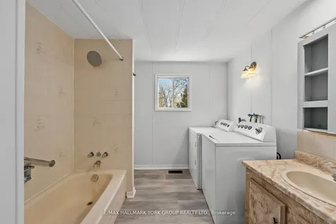 52 Damsel Circle Georgina ON L0E 1R0