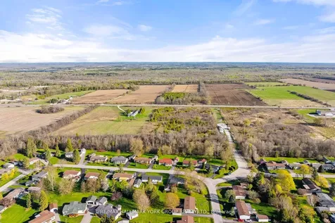 52 Damsel Circle Georgina ON L0E 1R0