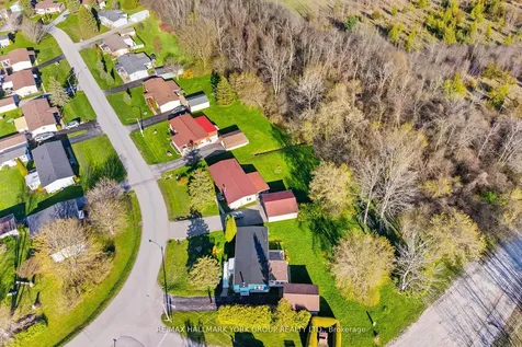 52 Damsel Circle Georgina ON L0E 1R0