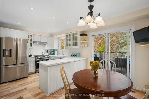 106 Seaton Drive Aurora ON L4G 3X1