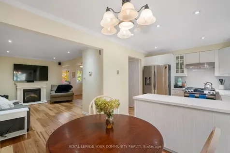 106 Seaton Drive Aurora ON L4G 3X1