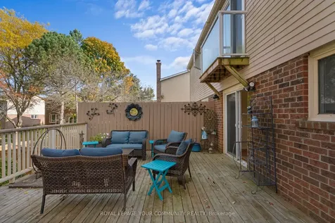 106 Seaton Drive Aurora ON L4G 3X1