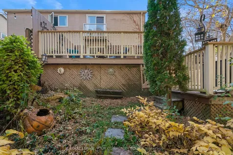 106 Seaton Drive Aurora ON L4G 3X1