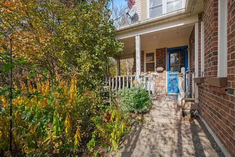 106 Seaton Drive Aurora ON L4G 3X1