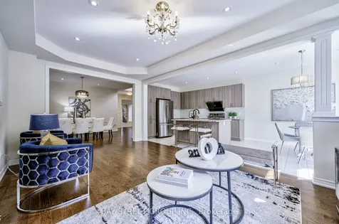 68 Homer Crescent Aurora ON L4G 1A6