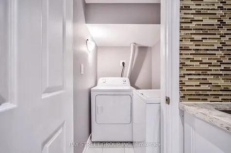 68 Homer Crescent Aurora ON L4G 1A6