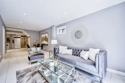 68 Homer Crescent Aurora ON L4G 1A6