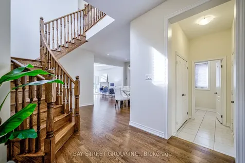 68 Homer Crescent Aurora ON L4G 1A6