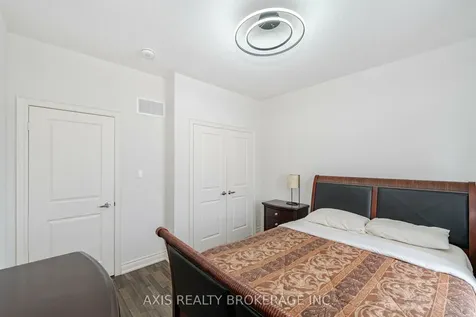 17 Grinnel Road East Gwillimbury ON L9N 0X5