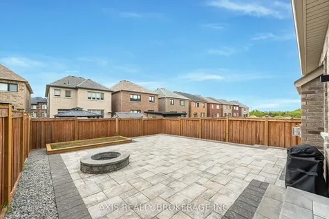 17 Grinnel Road East Gwillimbury ON L9N 0X5