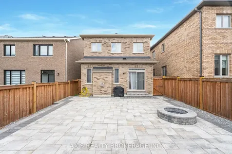 17 Grinnel Road East Gwillimbury ON L9N 0X5