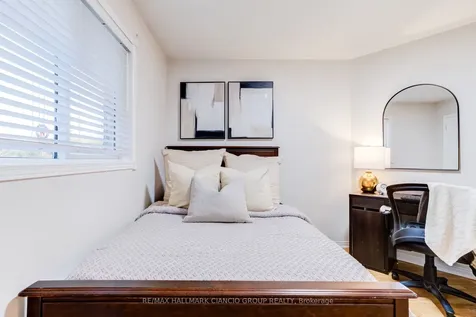 126 Rush Road Aurora ON L4G 7G5