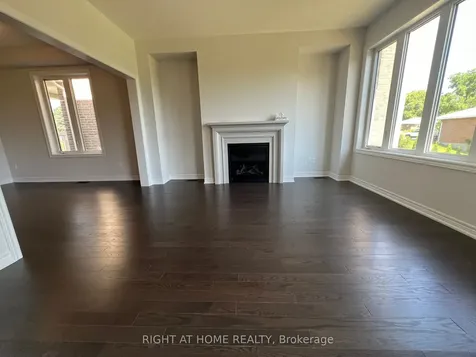 34 Sam Battaglia Crescent Georgina ON L0G 1R0