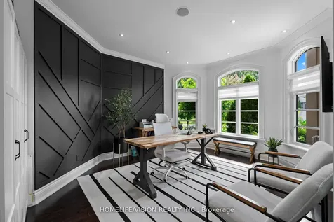 29 Grandview Crescent Bradford West Gwillimbury ON L3Z 2A5