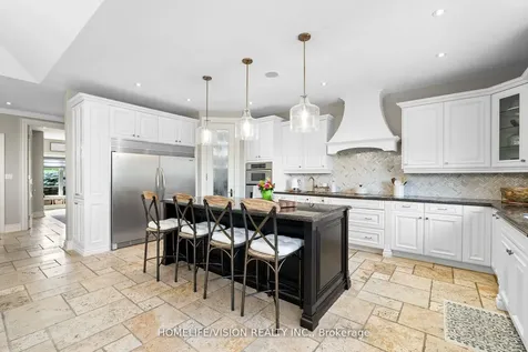 29 Grandview Crescent Bradford West Gwillimbury ON L3Z 2A5