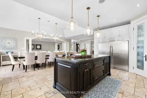 29 Grandview Crescent Bradford West Gwillimbury ON L3Z 2A5