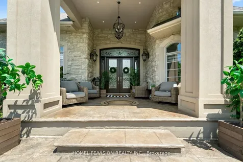 29 Grandview Crescent Bradford West Gwillimbury ON L3Z 2A5