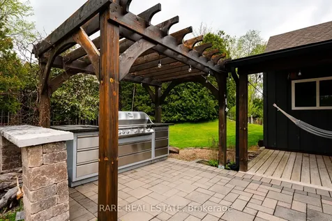 8630 25th Side Road Adjala-tosorontio ON L9R 1V1