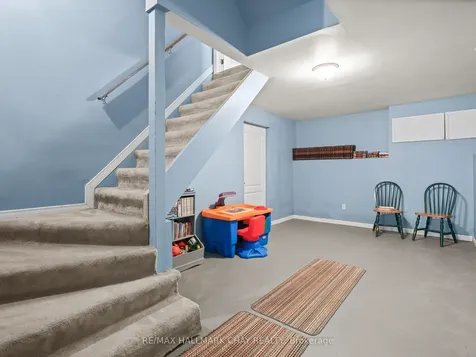 2 Trillium Trail Adjala-tosorontio ON L0M 1J0