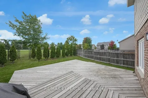 73 Quigley Street Essa ON L3W 0P5