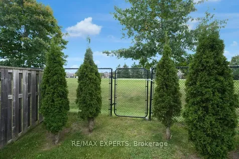 73 Quigley Street Essa ON L3W 0P5