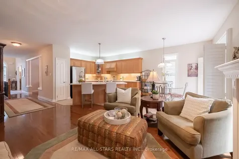 79 Gardiner Drive Bradford West Gwillimbury ON L3Z 3G2