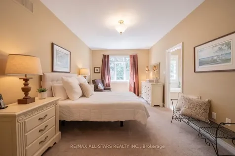 79 Gardiner Drive Bradford West Gwillimbury ON L3Z 3G2