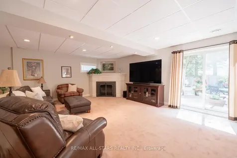 79 Gardiner Drive Bradford West Gwillimbury ON L3Z 3G2