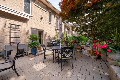 79 Gardiner Drive Bradford West Gwillimbury ON L3Z 3G2