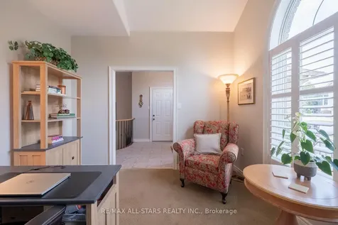 79 Gardiner Drive Bradford West Gwillimbury ON L3Z 3G2