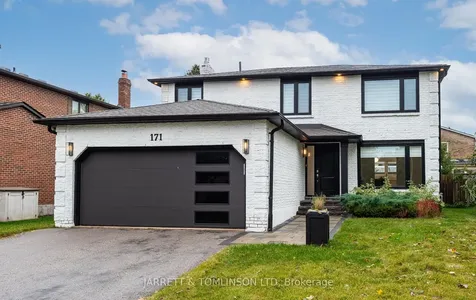 171 Walton Drive Aurora ON L4G 3P8