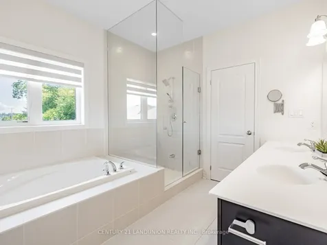 233 Butternut Ridge Trail Aurora ON L4G 3P1