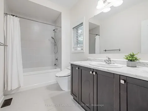 233 Butternut Ridge Trail Aurora ON L4G 3P1