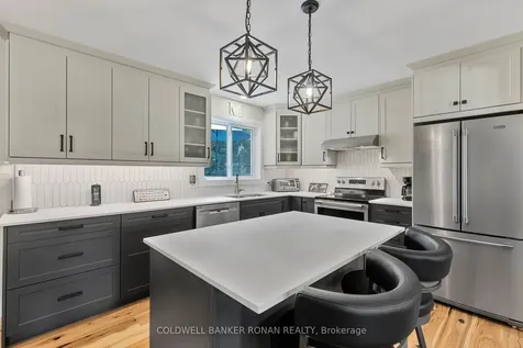 15 Burbank Circle Adjala-tosorontio ON L0M 1J0