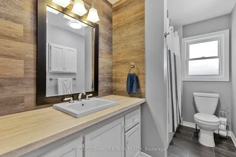 15 Burbank Circle Adjala-tosorontio ON L0M 1J0