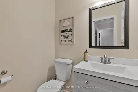 15 Burbank Circle Adjala-tosorontio ON L0M 1J0