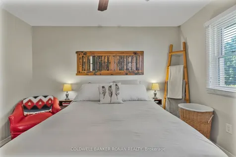 15 Burbank Circle Adjala-tosorontio ON L0M 1J0