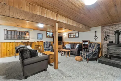 15 Burbank Circle Adjala-tosorontio ON L0M 1J0