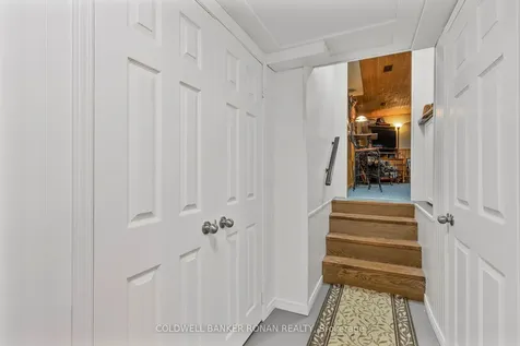 15 Burbank Circle Adjala-tosorontio ON L0M 1J0