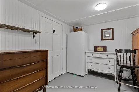 15 Burbank Circle Adjala-tosorontio ON L0M 1J0