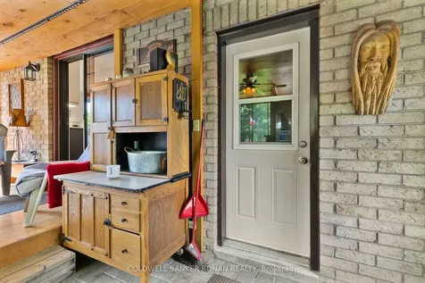 15 Burbank Circle Adjala-tosorontio ON L0M 1J0