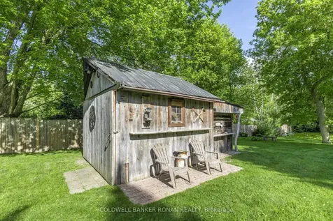 15 Burbank Circle Adjala-tosorontio ON L0M 1J0