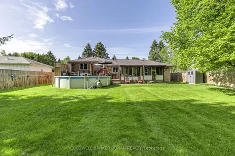 15 Burbank Circle Adjala-tosorontio ON L0M 1J0