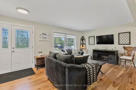 15 Burbank Circle Adjala-tosorontio ON L0M 1J0