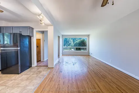 2 Lee Gate Aurora ON L4G 2J7