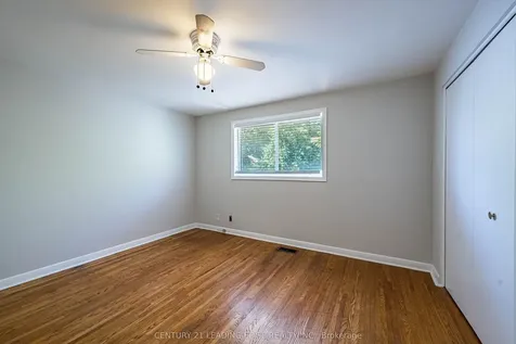 2 Lee Gate Aurora ON L4G 2J7