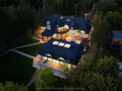 72 Manitou Drive King ON L7B 1E7