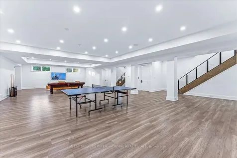 72 Manitou Drive King ON L7B 1E7
